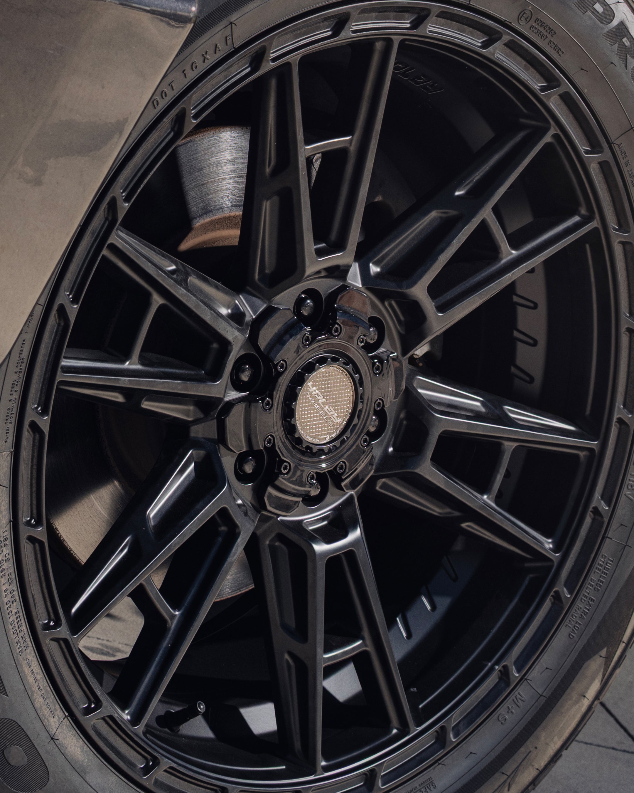 4PLAY 4PS20-20090-6D55-6B1 Sport2.0 20x9 6x135mm & 6x5.5" -6et in Satin Black