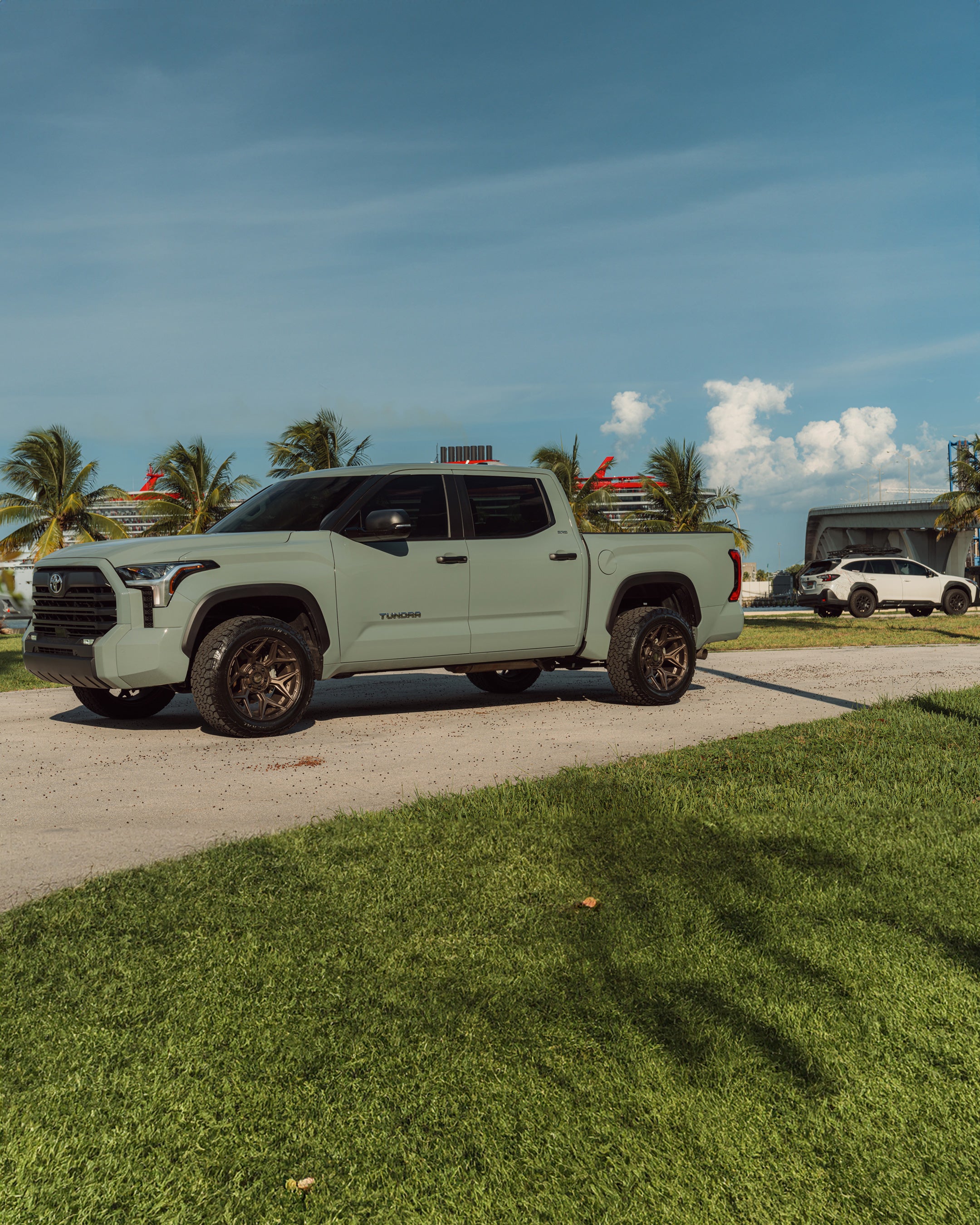 4PLAY 4P06-20100-6D55-18BR Gen3 20x10 6x135mm & 6x5.5" -18et in Bronze